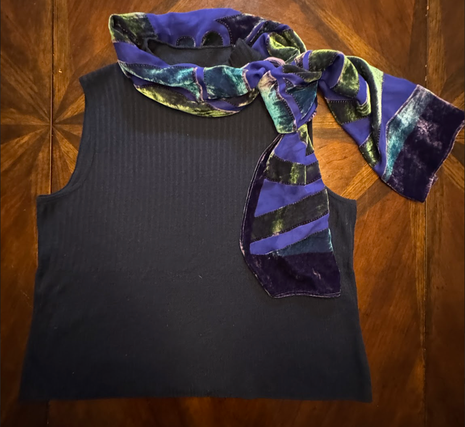 St. John Navy Mock Sleeveless Sweater with Velvet Scarf