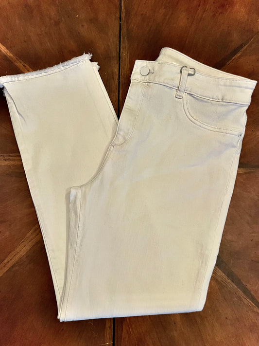 DL1961 Mid-Rise Ultra Insta Sculpt Straight White Jean