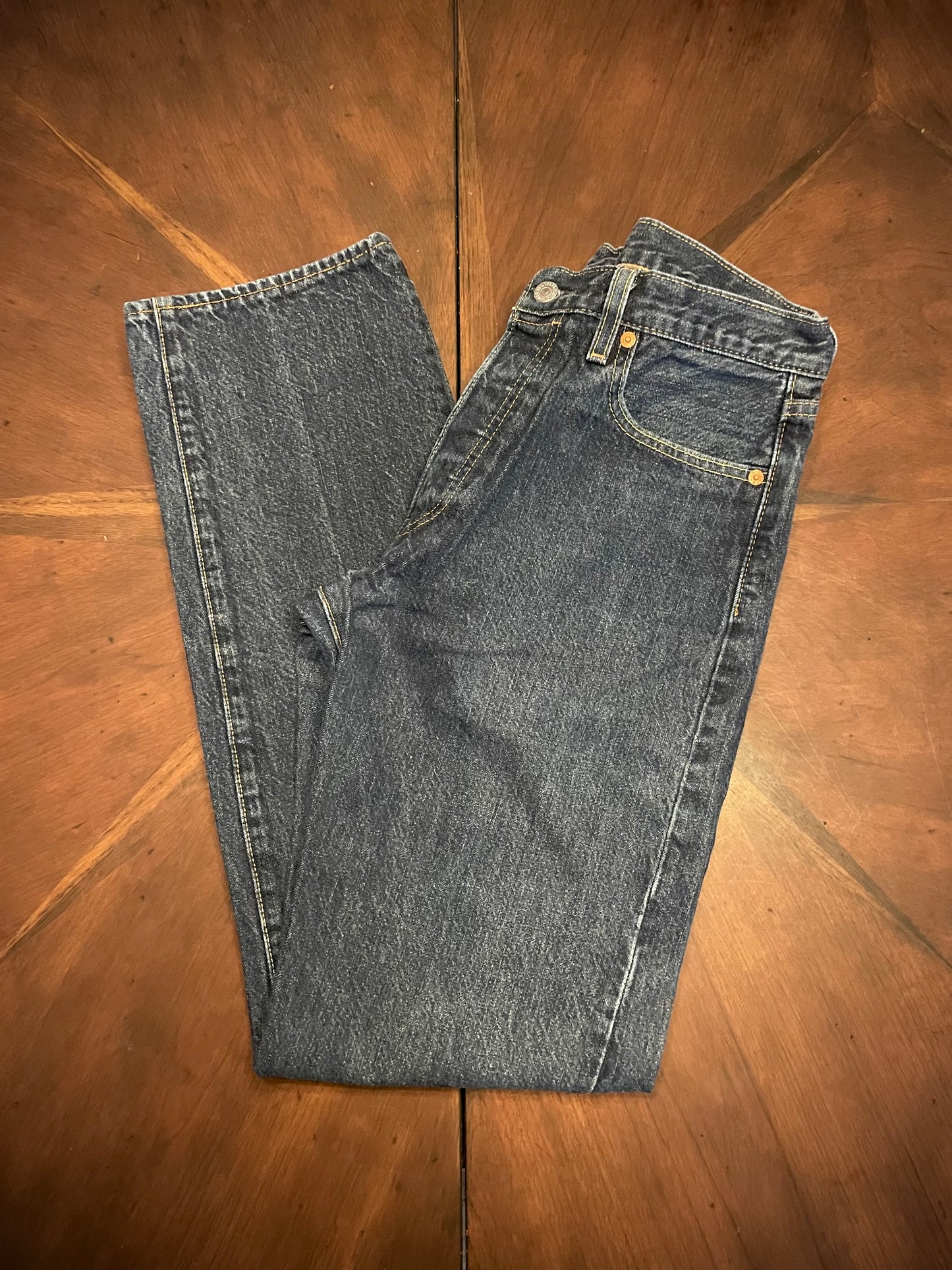 Levi's 5 pkt Regular Leg High-Rise 501 with Vintage Patch