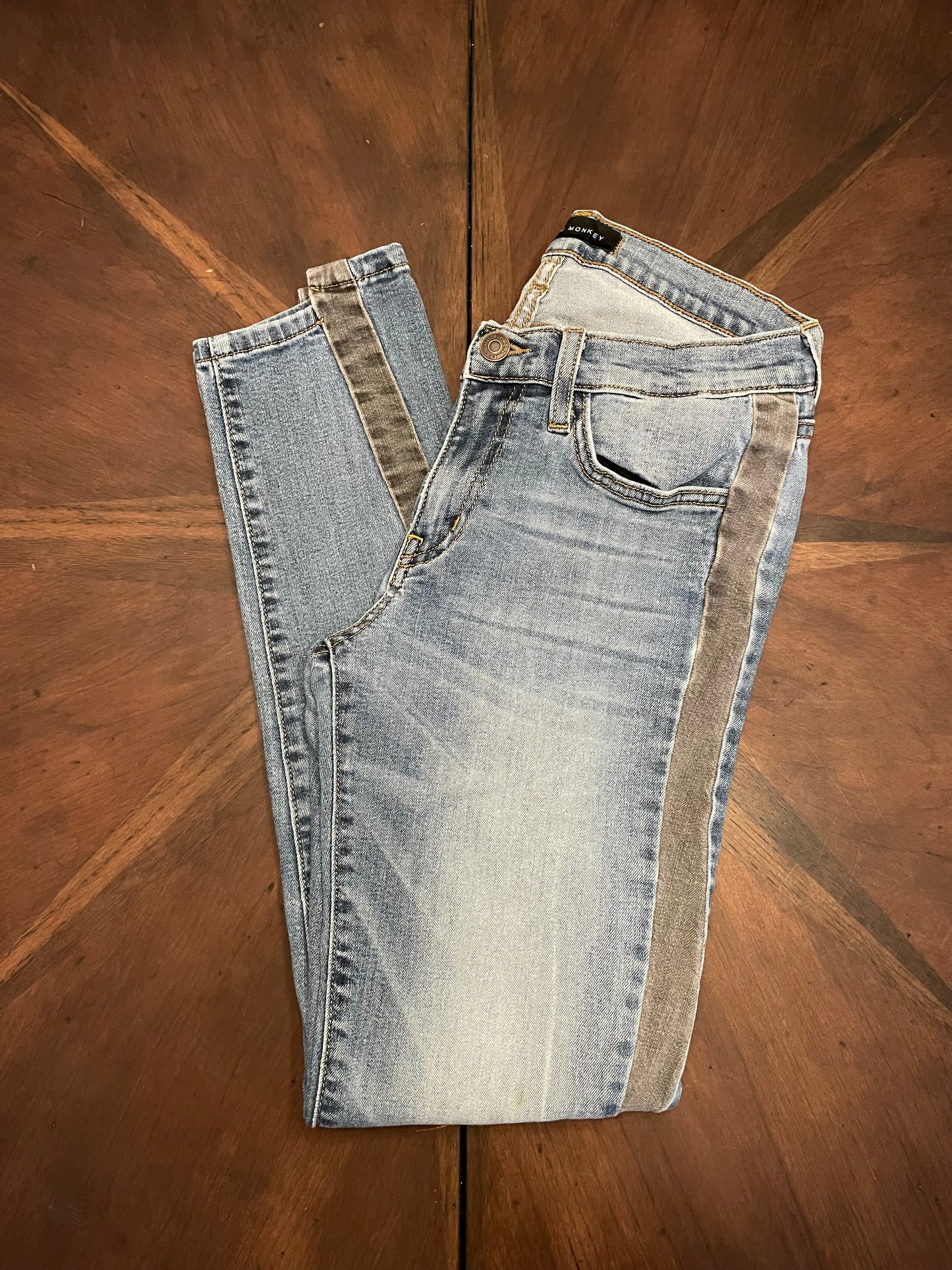 Flying Monkey Low-Rise Denim Legging with Side Fabric Stripe