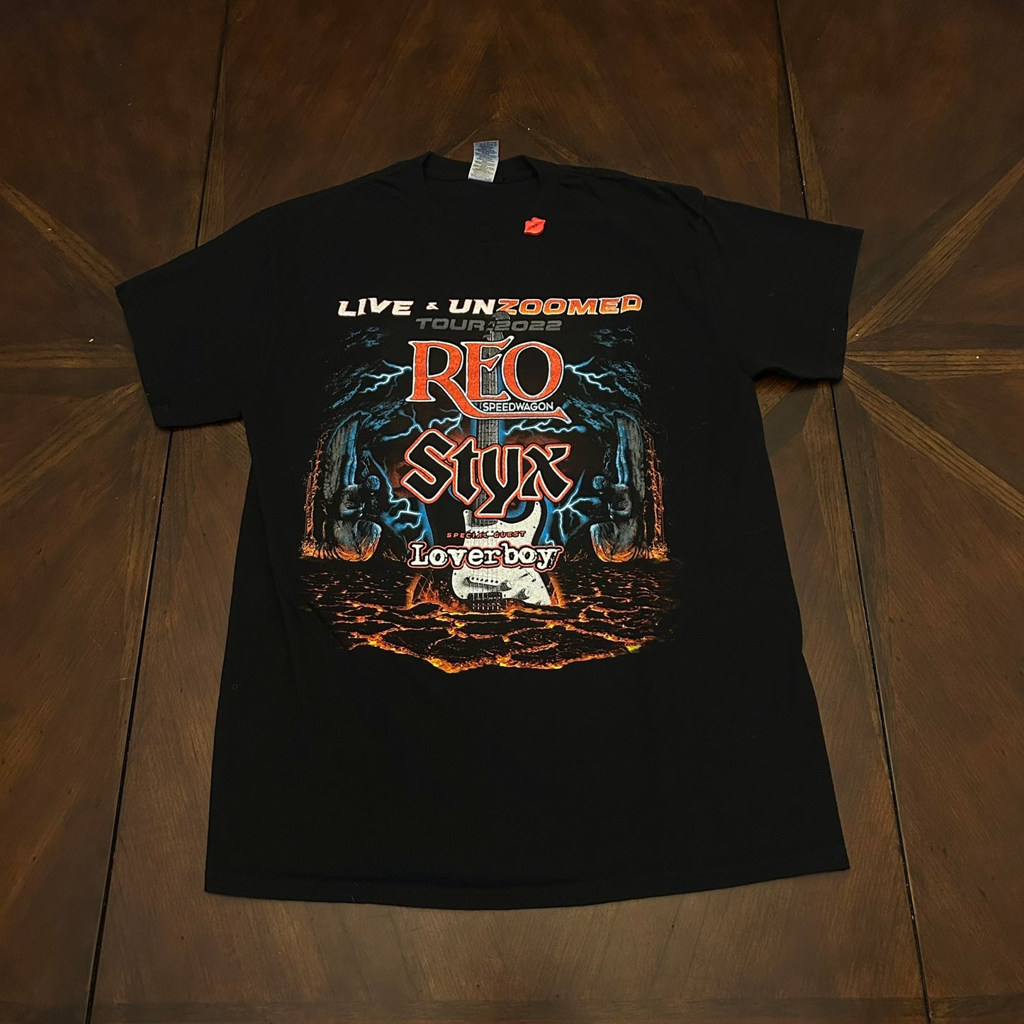 REO Speedwagon / Styx / Loverboy Concert Tee with Lip Accents