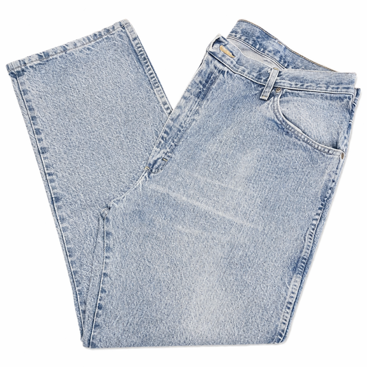 Wrangler 5-Pocket Relaxed Leg High-waisted Blue Jean with Red Label
