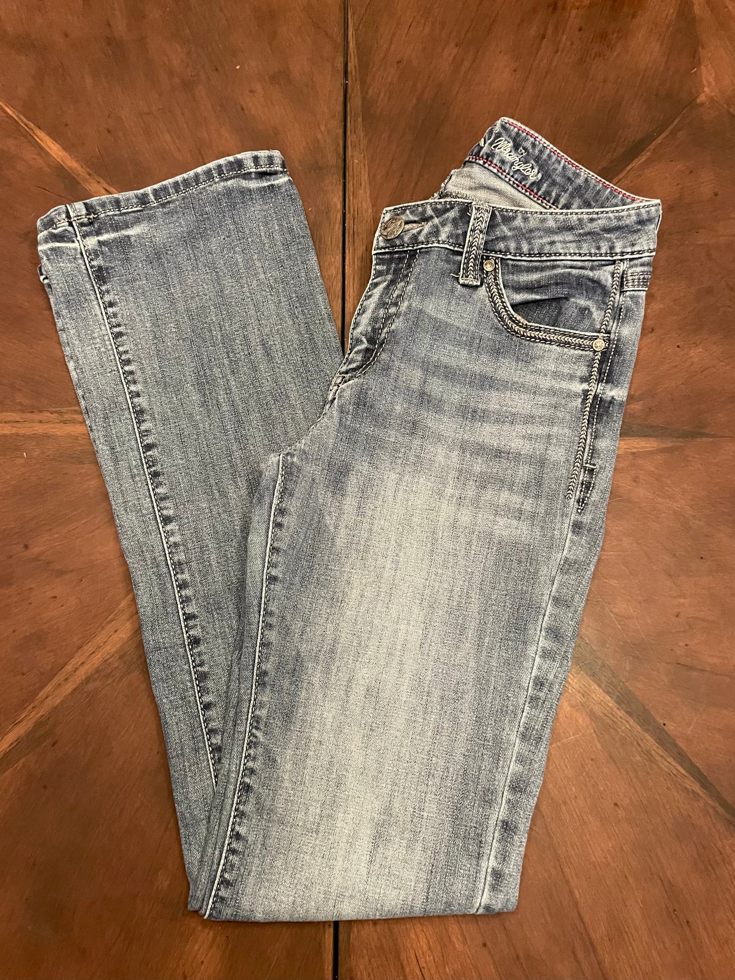 Wrangler Rock 47 5 Pkt Low-Rise Stretch Skinny Jeans w/ Jewels