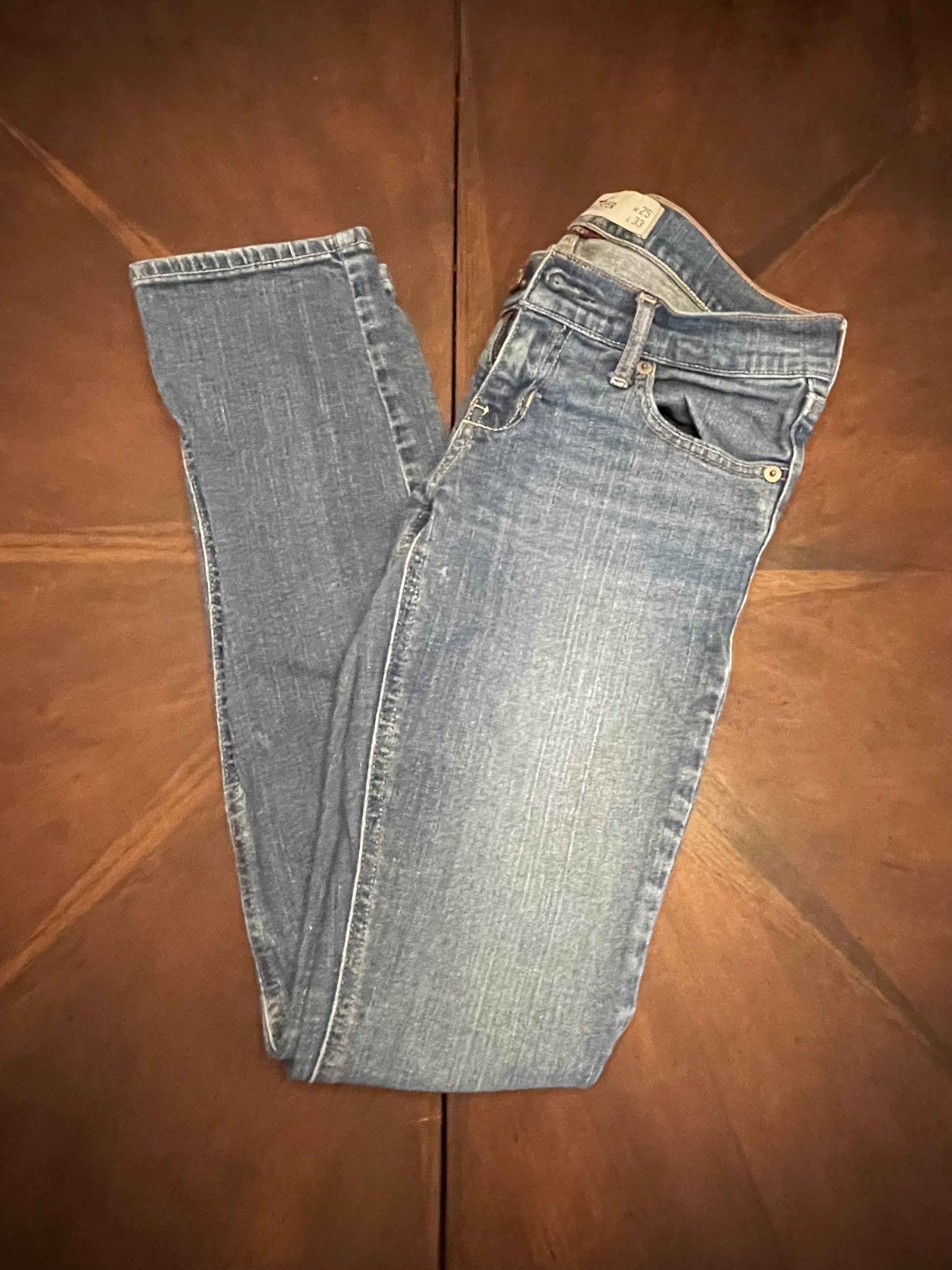 Hollister Low-rise Skinny pocket Low-rise Blue Jeans with Pocket