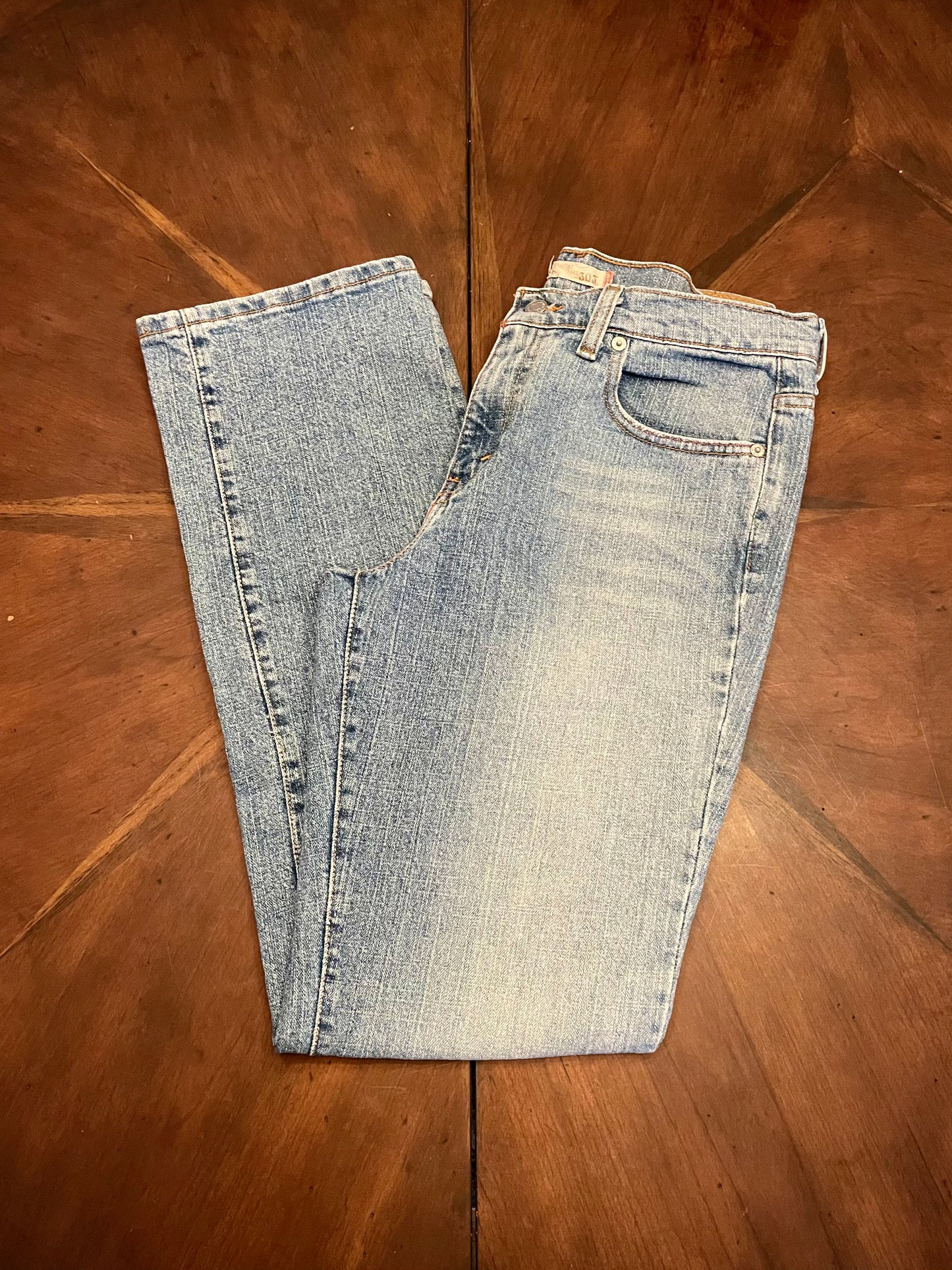 Levi's 5 pkt Skinny High-Waisted Light Wash Jean