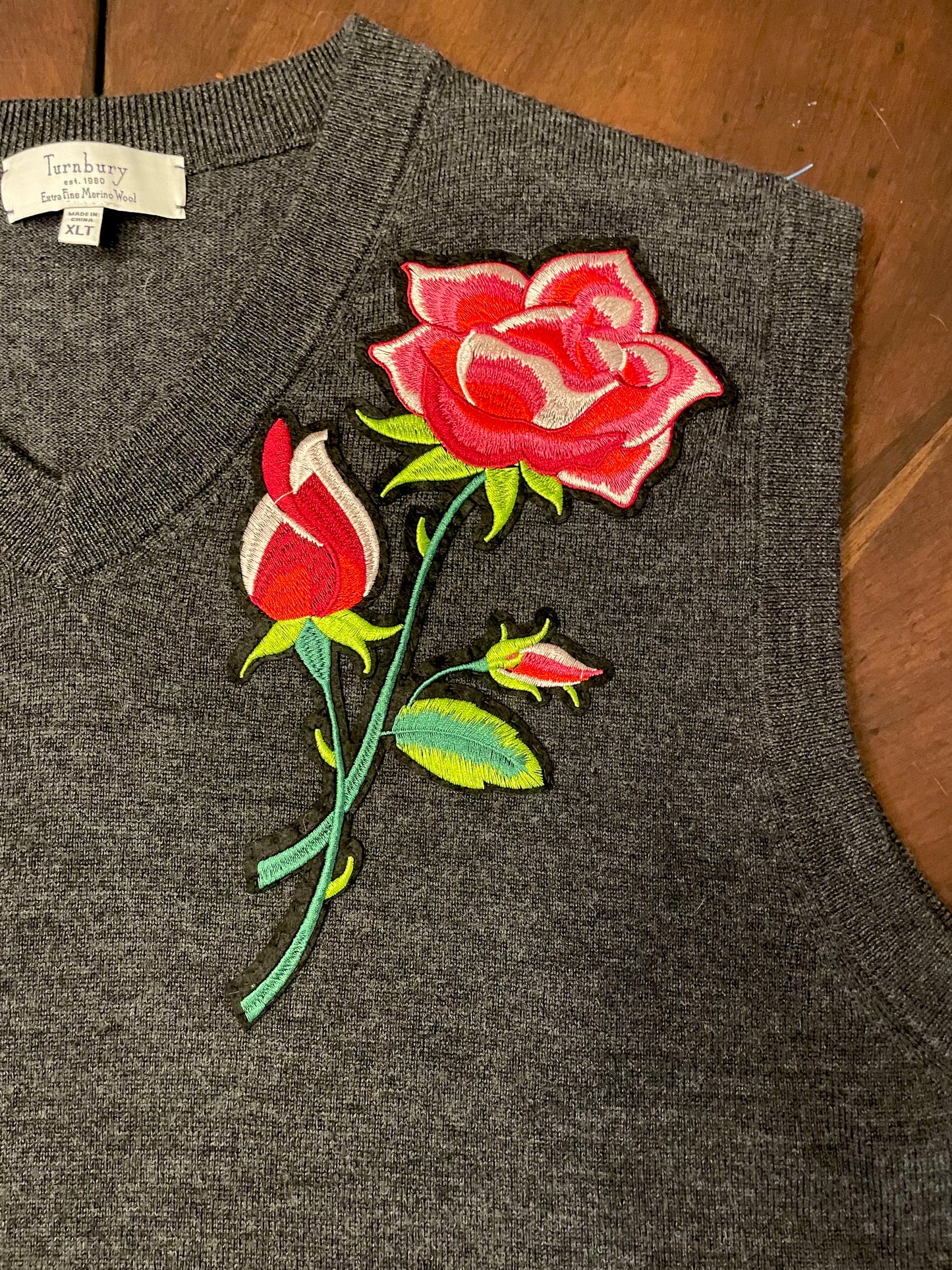 Turnberry Grey V-Neck Vest with Rose Appliqué