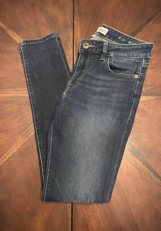 DL1961 Mid-Rise Skinny Ankle Blue Jean